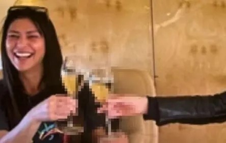 Dikkat Çeken Mama Ve Büyü Ayrıntısı! Jet Ve Villadaki Partileri Tek Tek Anlattı